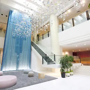 3* Hotel Tenza & Skyspa At